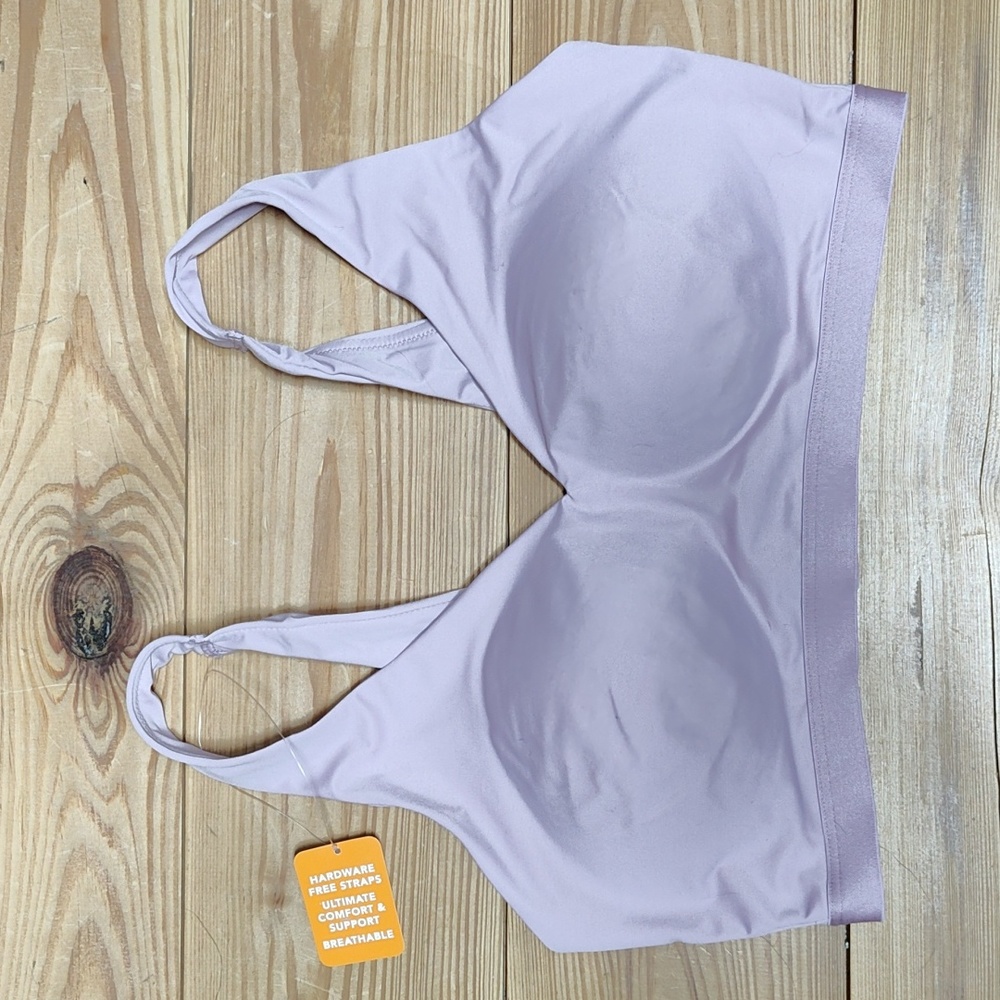 NWT, Warner's, Lightly padded bra, Hardware Free Straps, Size Medium, Lilac.